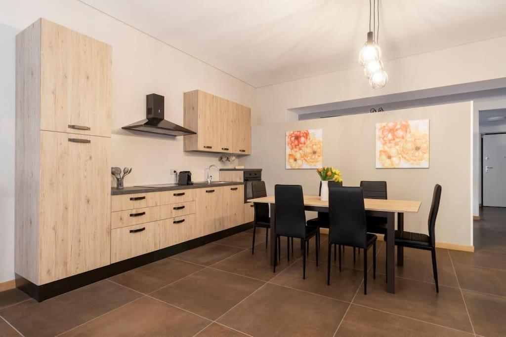 Piazza San Carlo Elegante Loft In Centro - Wi-Fi Apartment Turin Bagian luar foto