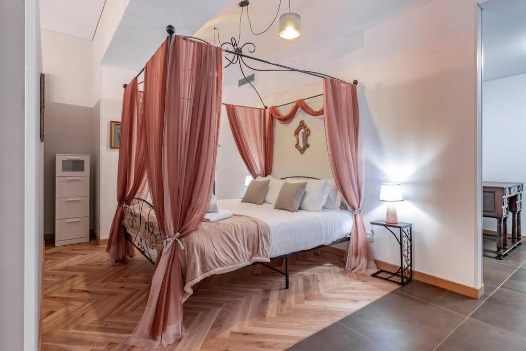 Piazza San Carlo Elegante Loft In Centro - Wi-Fi Apartment Turin Bagian luar foto